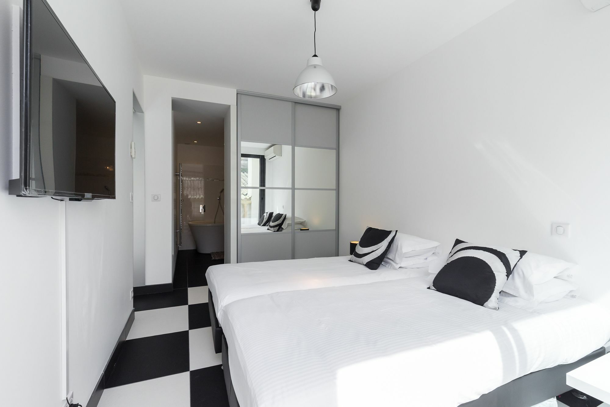 Appartement Modern 3 Bed In Very Close To The Center And An Easy Pleasant Walk To The Palais 1745 Cannes